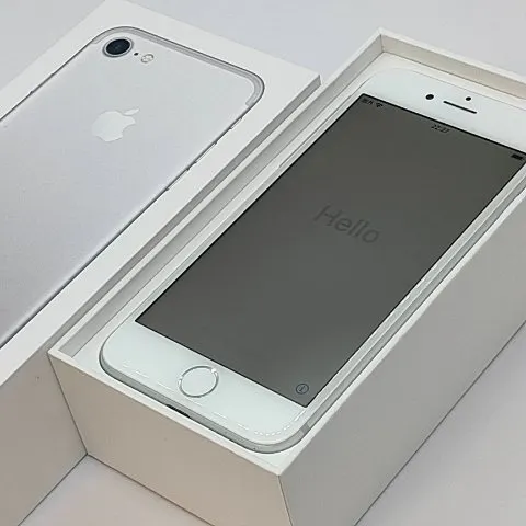 iPhone 7 32GBの画像（0）