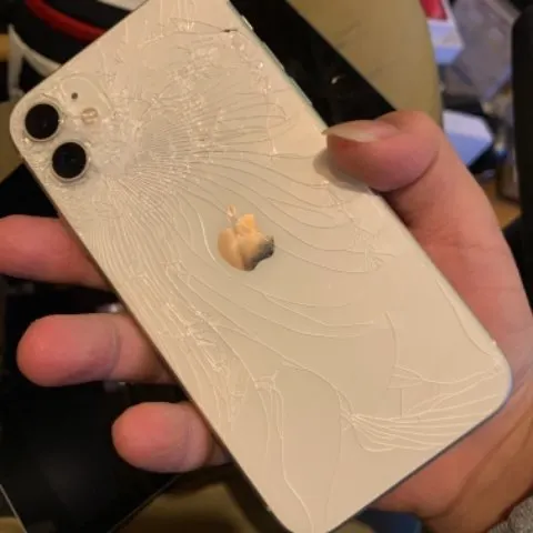 iPhone11 128GB ジャンクの画像（1）