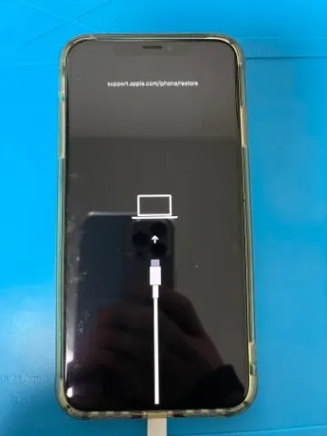 iPhone Xs Max Gold 64GB SIMフリー リカバリージャンクの画像（1）