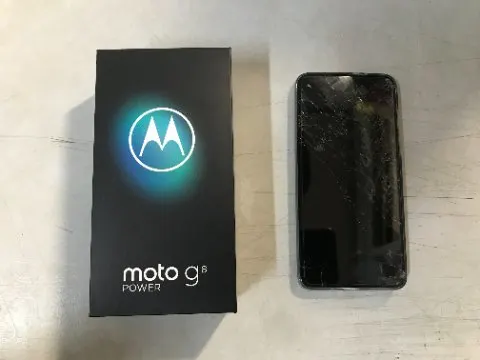 モトローラー　moto g8 POWERの画像（1）