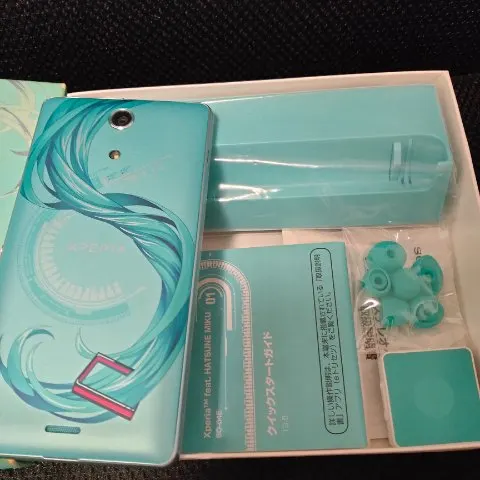 Xperia A feat.HATSUNE MIKU SO-04Eの画像（1）