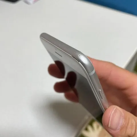 iPhone 6 Silver 64 GBの画像（2）