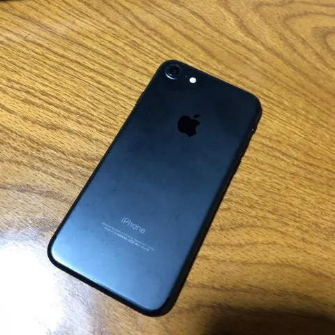 iPhone7 32GB Blackの画像（2）