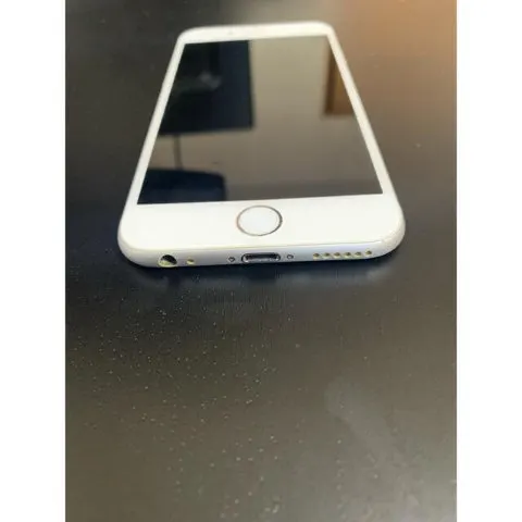 iPhone6 Silver 64GBの画像（2）