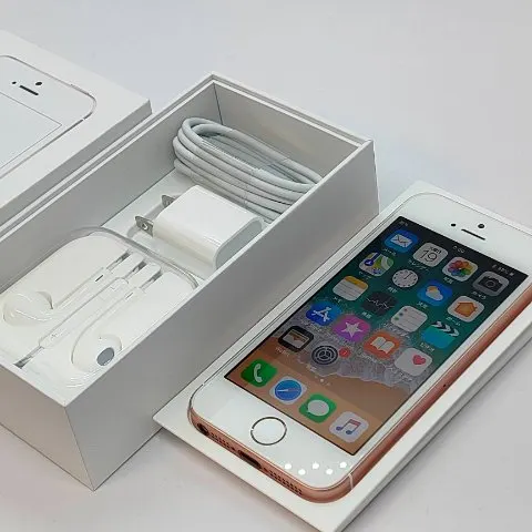 iPhone SE 32GBの画像（0）