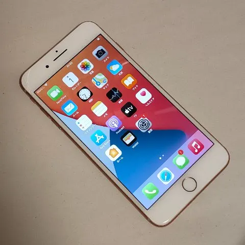 iPhone 8 Plus 256GBの画像（0）
