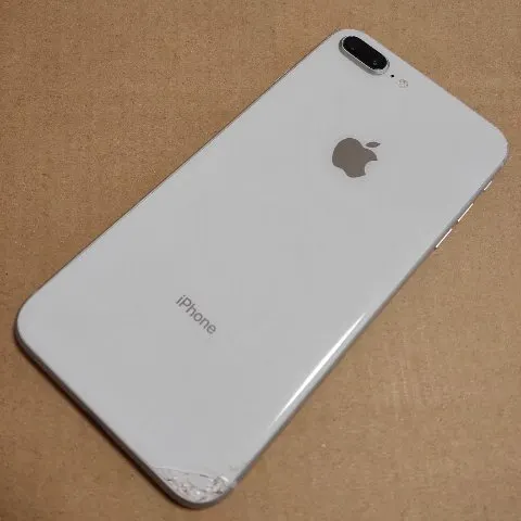 iPhone 8 Plus 256GBの画像（1）