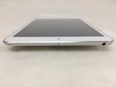 iPad mini Wi-Fi 初代★アクチロック★起動OK★02038-093の画像（2）