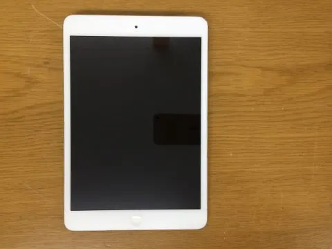 iPad mini Wi-Fi  初代★アクチロック 02038-094の画像（0）