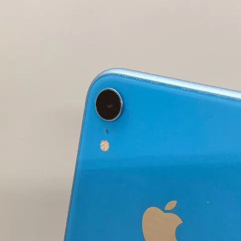 iPhone XR 64GB バッテリー89%の画像（1）