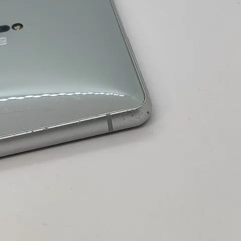Xperia XZ2 702SOの画像（1）