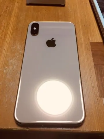 iPhoneXS 64GB Gold Softbank ジャンクの画像（0）