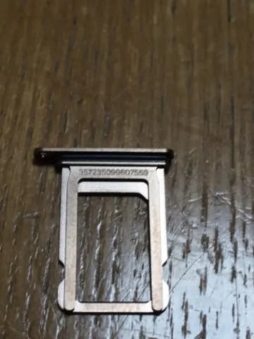 iPhoneXS 64GB Gold Softbank ジャンクの画像（2）