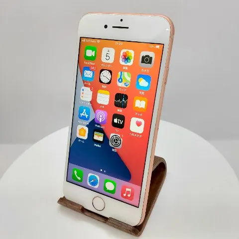 美品！バッテリー100%！iPhone 8 64GBの画像（0）