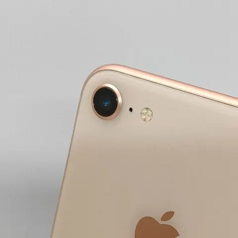 美品！バッテリー100%！iPhone 8 64GBの画像（1）