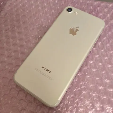 iPhone 7 不動品の画像（0）