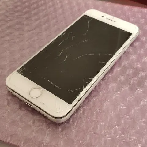 iPhone 7 不動品の画像（1）