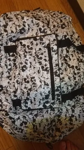 旅行カバンの画像（3）