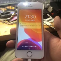 iPhone SE 32GB SIMフリー