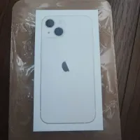 新品未開封 残債なし SIMフリー iPhone 13 128GB スターライト