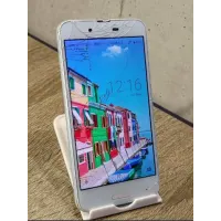 AQUOS sense SHV40 SIMフリー　スマホ