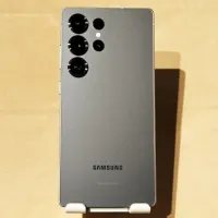 Galaxy S25 Ultra 256GB チタニウムブラック au 送料無料