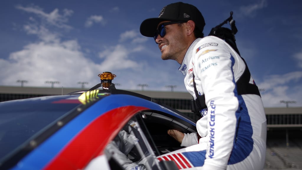 NASCAR Atlanta starting lineup: Larson, Bowman, Elliott earn top-10 qualifying spots