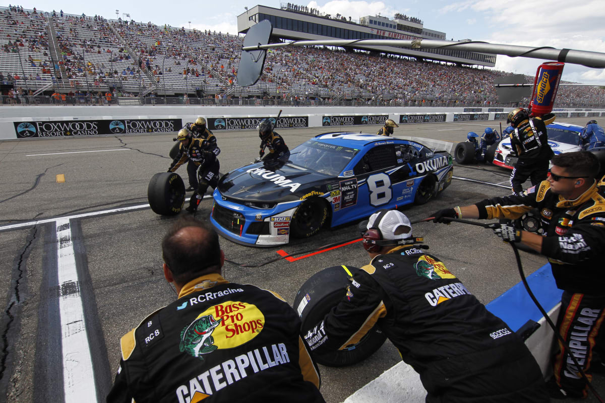 The No. 8 Okuma pit crew goes to work on Hemric&apos;s Camaro ZL1 in New Hampshire.