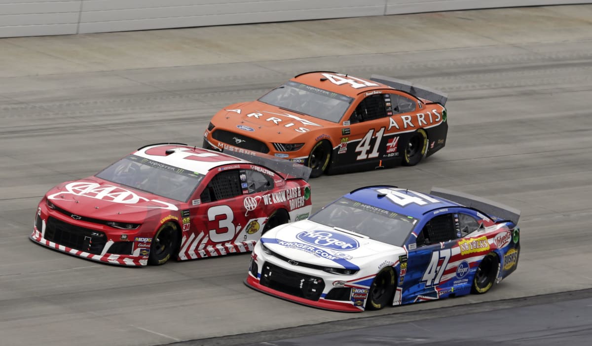Austin Dillon maneuvers the No. 3 AAA Chevrolet through a three-wide situation during Sunday's Cup Series race at Dover.