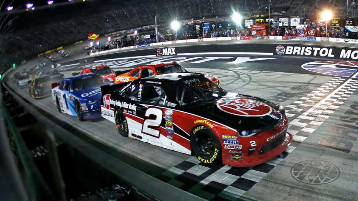 The final restart that led to Austin Dillon claiming victory at the World's Fastest Half Mile.