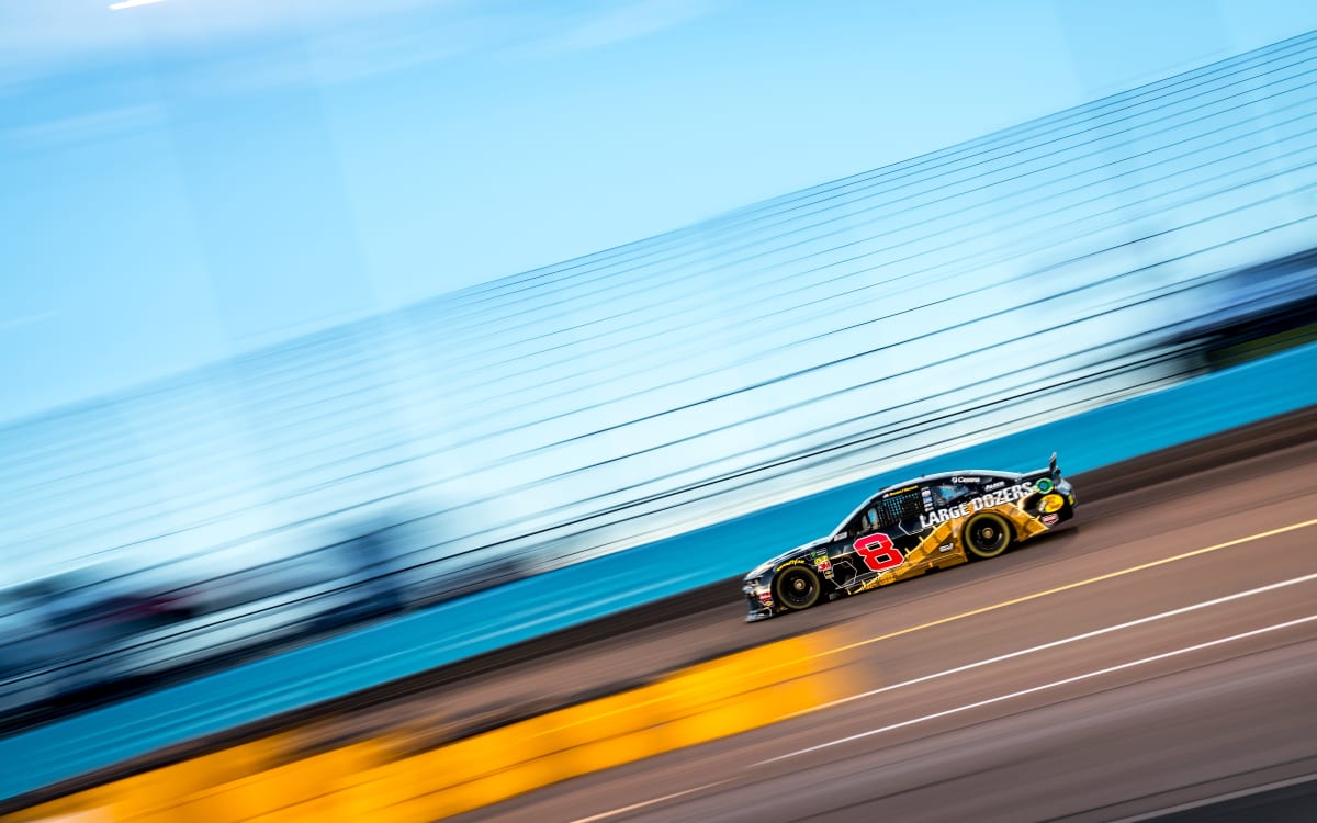 With a 21st-place finish at ISM Raceway, Daniel Hemric now has a 10-point lead in the Rookie of the Year standings heading into the final event of the 2019 season.