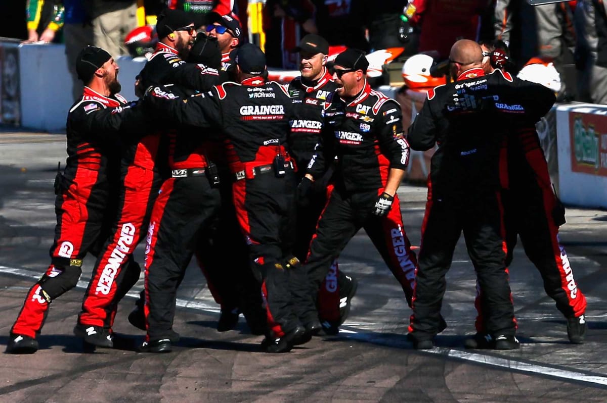 The No. 31 Grainger Chevrolet pit crew celebrates the team's victory on pit road after solid stops throughout the entire race.