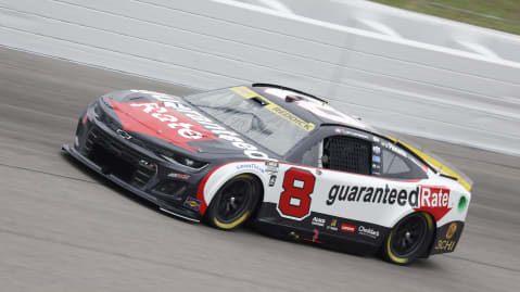 Tyler Reddick soars to Busch Light Pole at Kansas