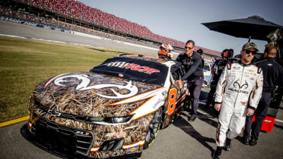 1 October-during qualifying for the Yellawood 500 at the Talladega Superspeedway in Talladega, AL.(HHP/Alan Marler)
