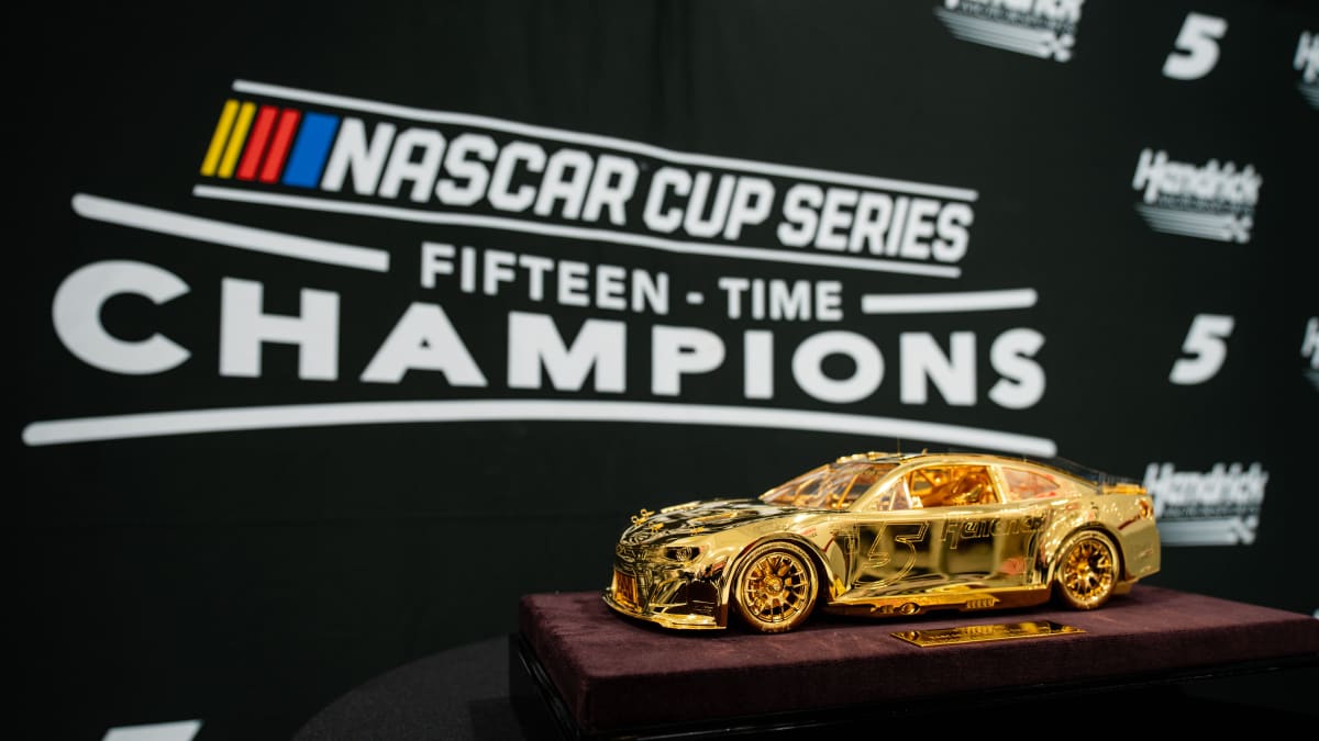 Goodyear presents Gold Car to 2025 NASCAR Cup Series champion Kyle