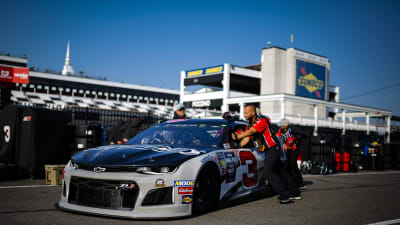 The No. 3 Freightliner team brings attention to their Chevrolet Camaro ZL1.