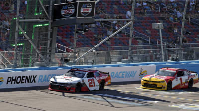 07 March--during the LS Tractor 200 at the Phoenix Raceway in Phoenix, AZ. (HHP/Alan Marler)