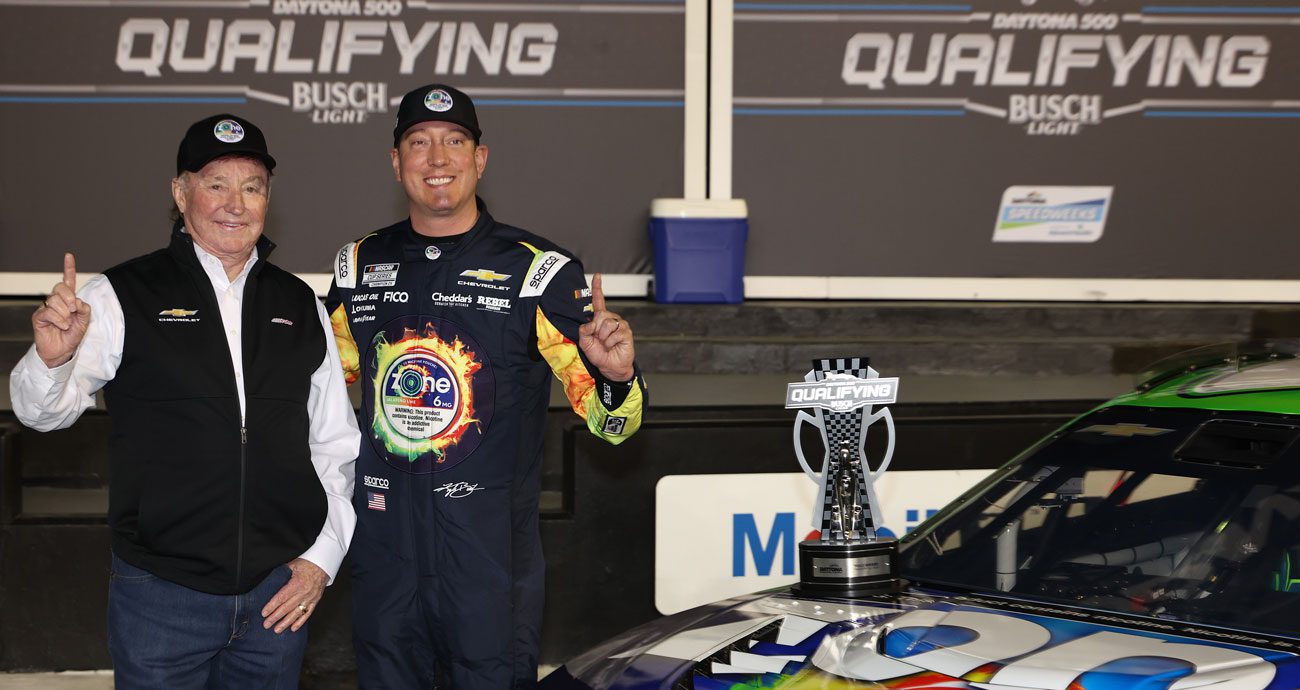 Richard Childress (L) and Kyle Busch (R) pose for a photo in Victory Lane.