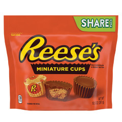 Reese's Pieces Candies 5.3oz Peg Bag