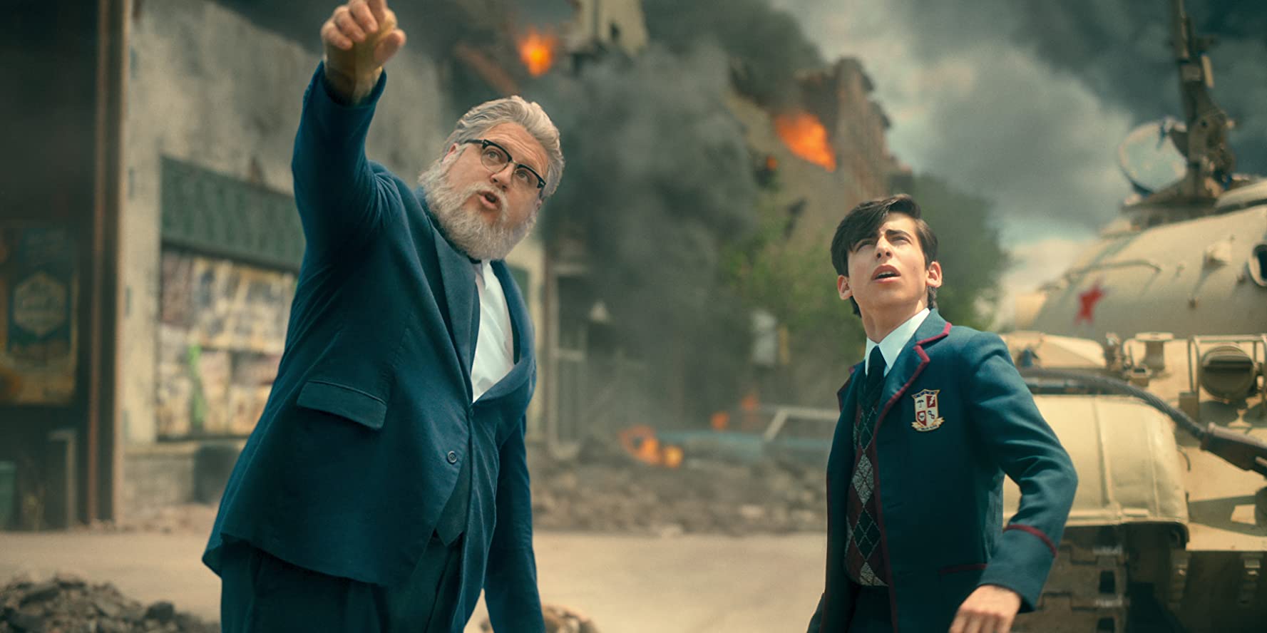 end of the work in Umbrella Academy Season 2 hazel shows 5 the end of the world in The Umbrella Academy Season 2