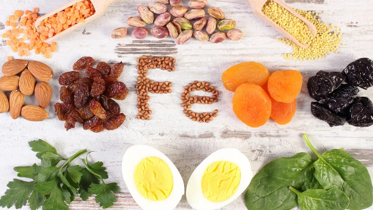 NATIOS_Iron_Chelated_Complex,_Železo_bisglycinát,_18_mg,_90_veganských_kapslí