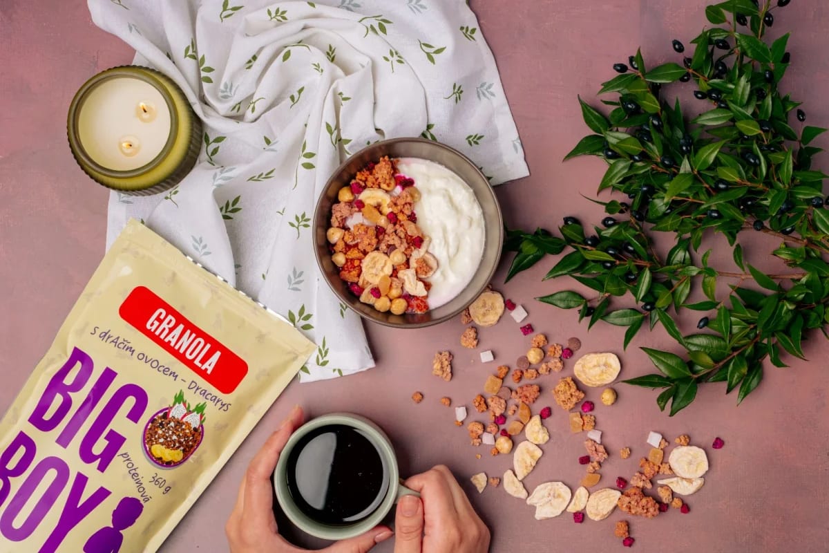 BIG_BOY_Proteinová_granola_s_dračím_ovocem,_360_g,_Eko_varianta