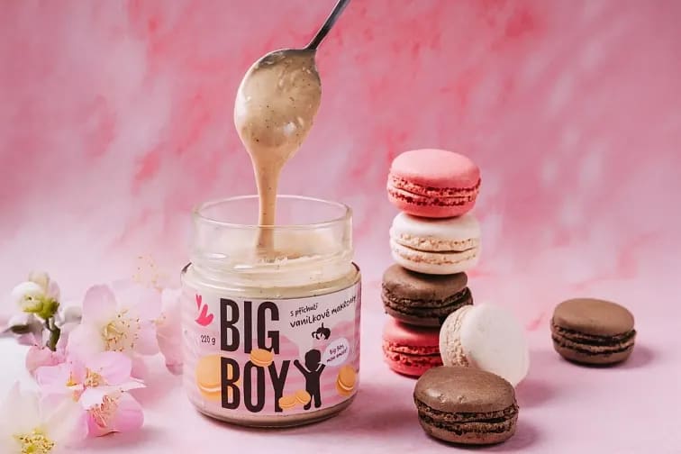 BIG_BOY_Vanilková_makronka_-_Krém_z_mandlí_a_arašídů_s_příchutí_vanilkové_makronky,_220_g