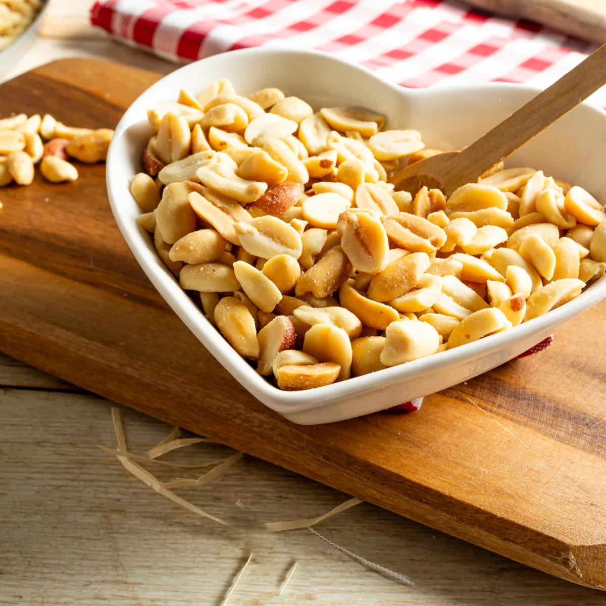 NATIOS_Arašídy_pražené_a_loupané,_Solené,_1000_g