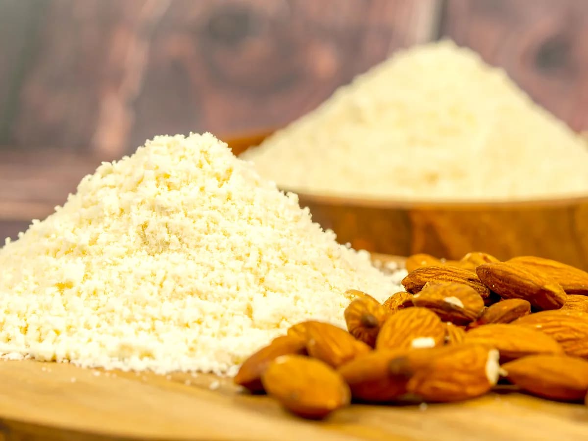 NATIOS_Mandlová_mouka,_Jádra_mletá_najemno,_1000_g