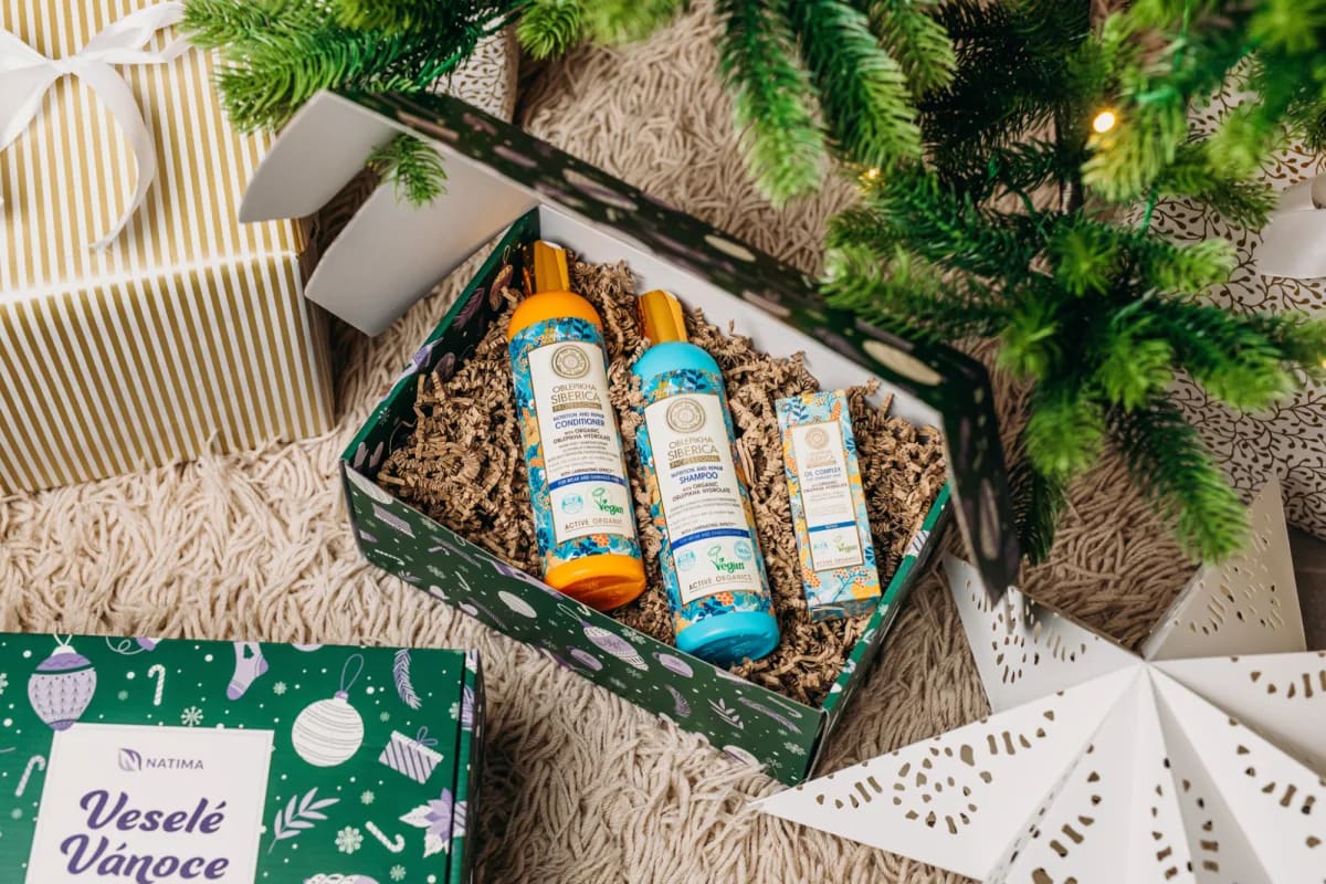 Vánoční_balíček_kosmetiky_-_Pro_silné_a_zářivé_vlasy