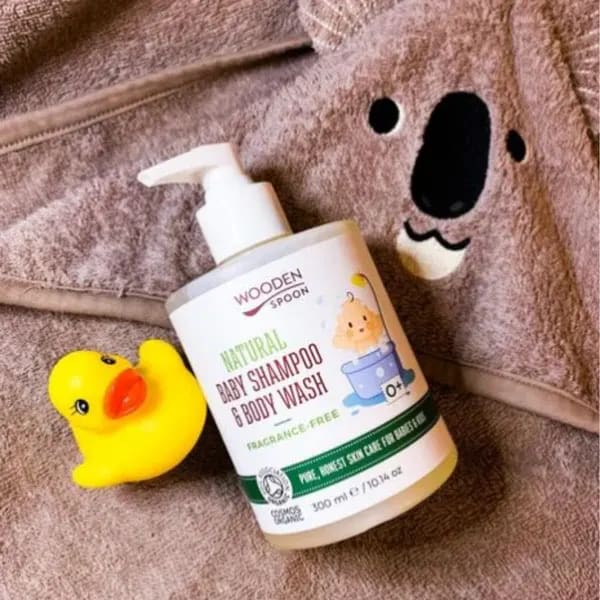 Wooden_Spoon_Dětský_sprchový_šampon_a_gel_na_vlasy_2v1_bez_parfemace,_300_ml