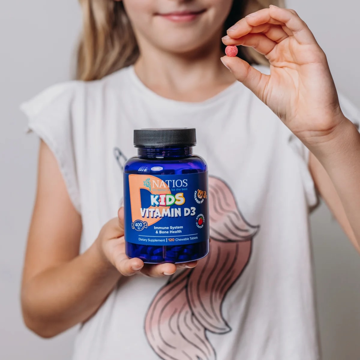 NATIOS_Kids_Vitamin_D3,_400_IU,_120_jahodových_cucacích_tabletek