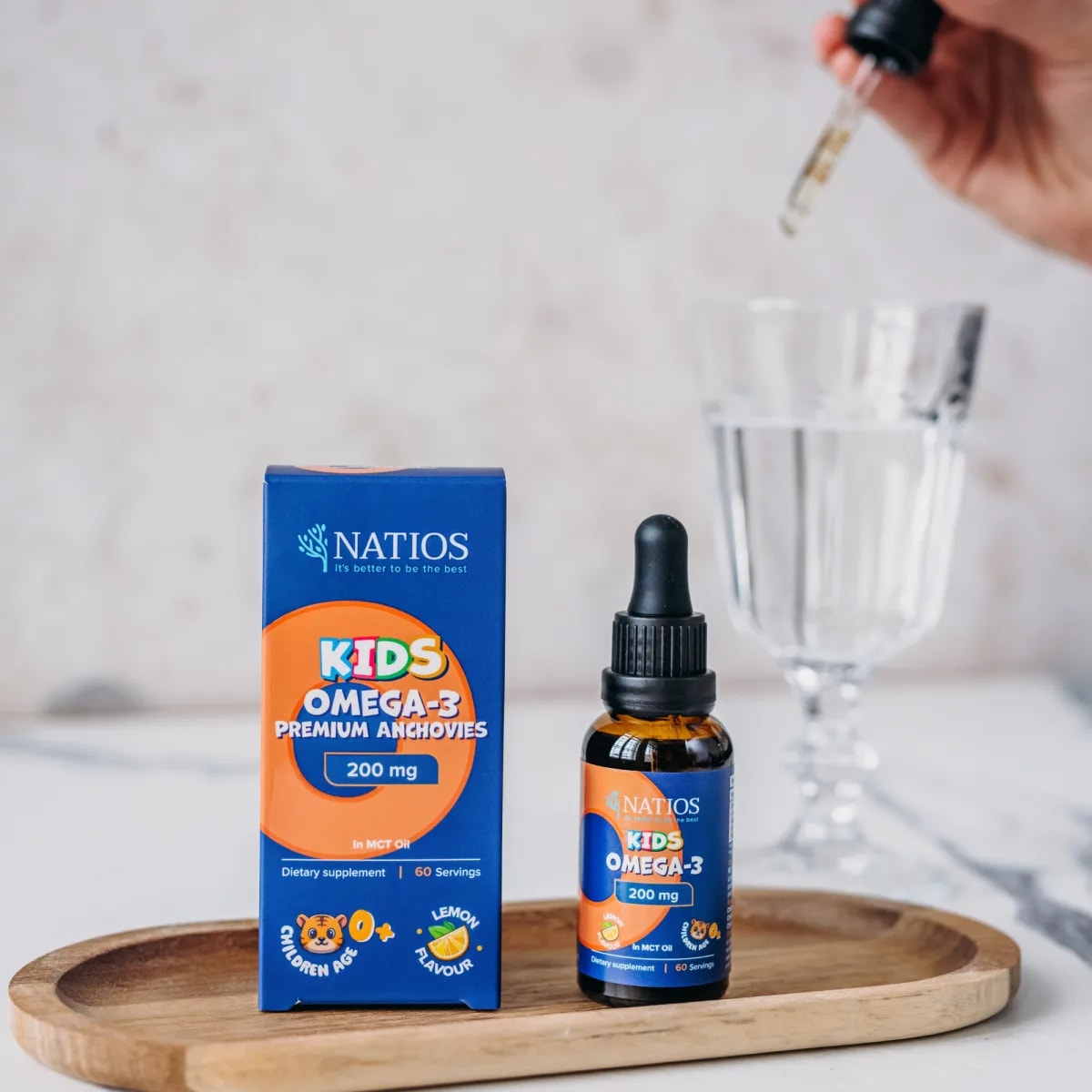NATIOS_Kids_Omega-3_Premium_Anchovies,_200_mg,_Kapky_v_MCT_oleji,_30_ml