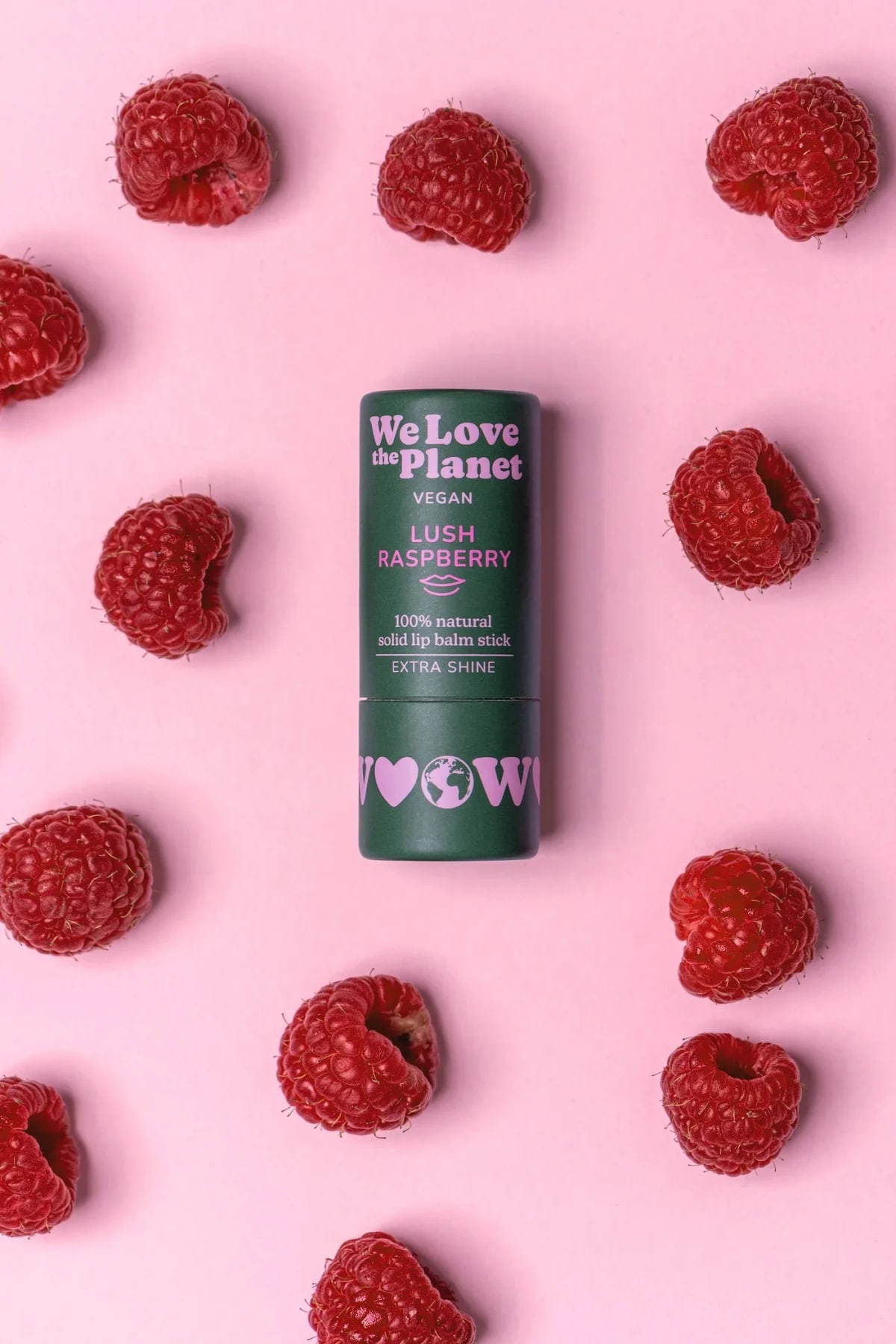 We_Love_The_Planet_Přírodní_balzám_na_rty,_Lush_Raspberry,_7_g